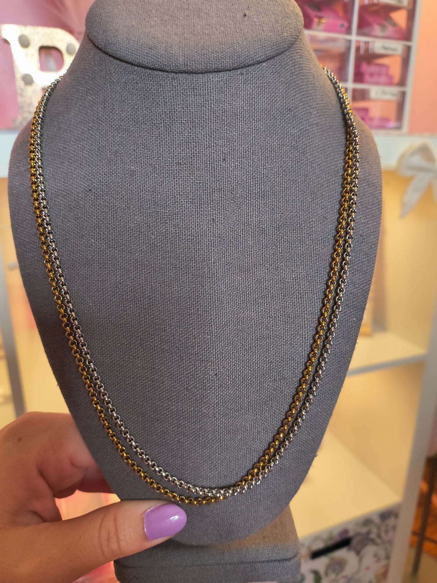 Lodis Necklace