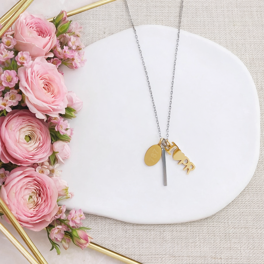 I love PR 787 Necklace