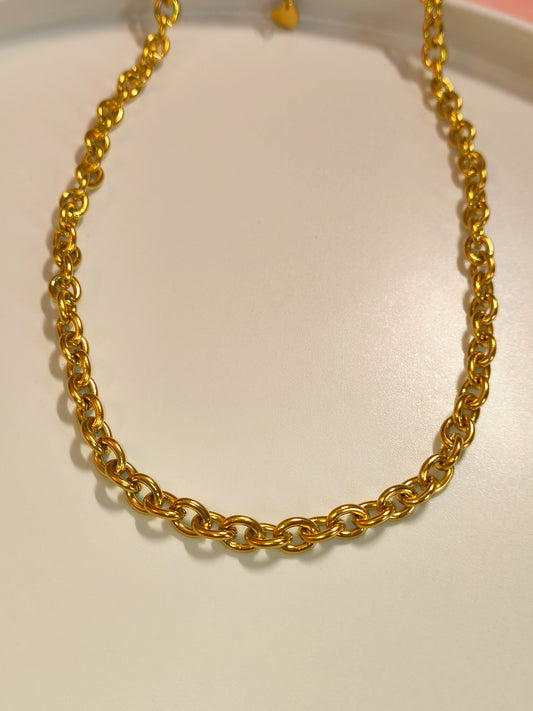 Cleidis Necklace